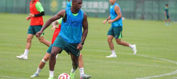 三亿体育体育vip注册-关于外援表现不佳，中超球队头痛如何提振士气的信息