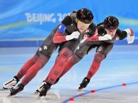 三亿体育体育下载-追逐胜利：女队高效进攻展现实力，夺魁在望