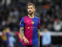 三亿体育体育中国官网-巴萨门将膝伤告急，球队备战前景堪忧的简单介绍