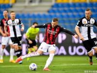 三亿体育体育网页版-米兰球队上演意甲双雄对决，谁能笑到最后