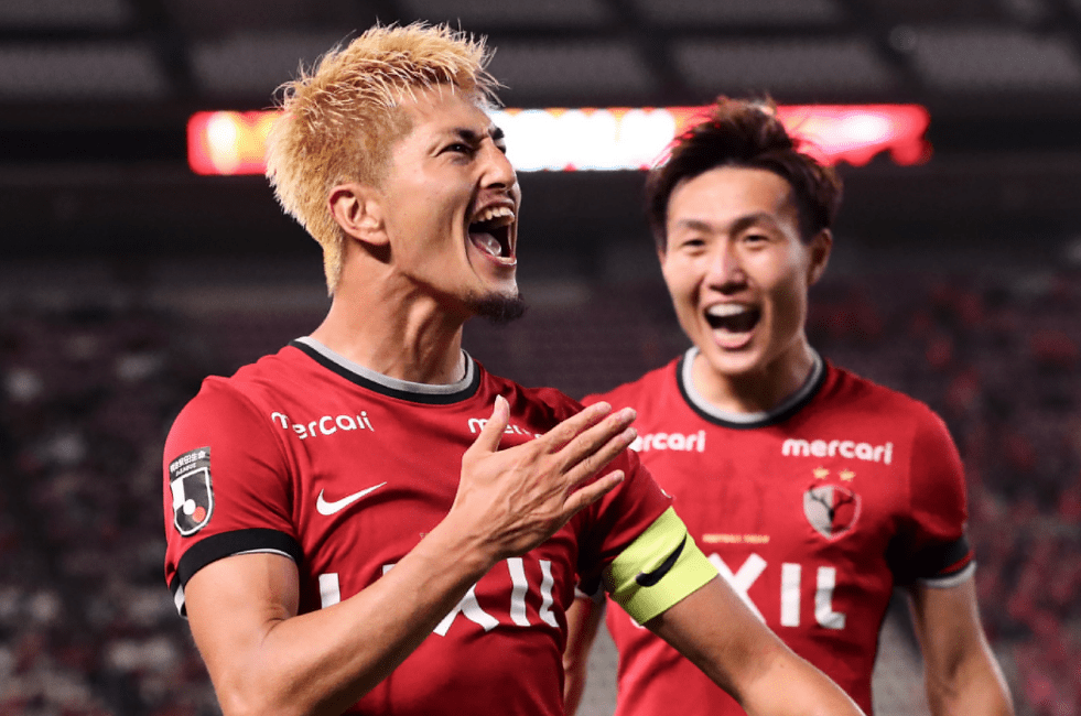 鹿岛战队鏖战中，锋线进攻疯狂