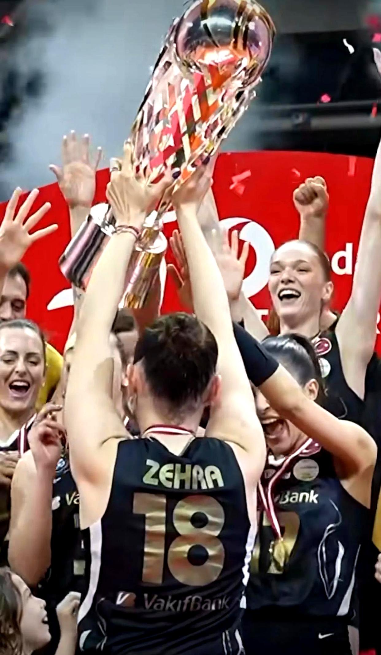 顶级球员在国际比赛中展示实力