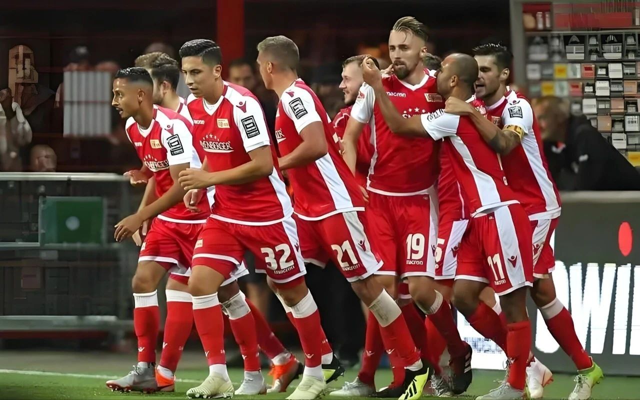 弗赖堡中场球员持续发挥稳定，领队前进方向的简单介绍