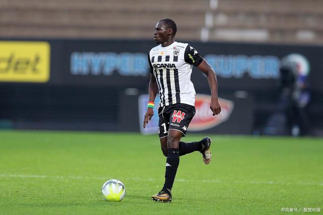 柏林赫塔球员表现出色，以优异发挥赢得比赛的简单介绍