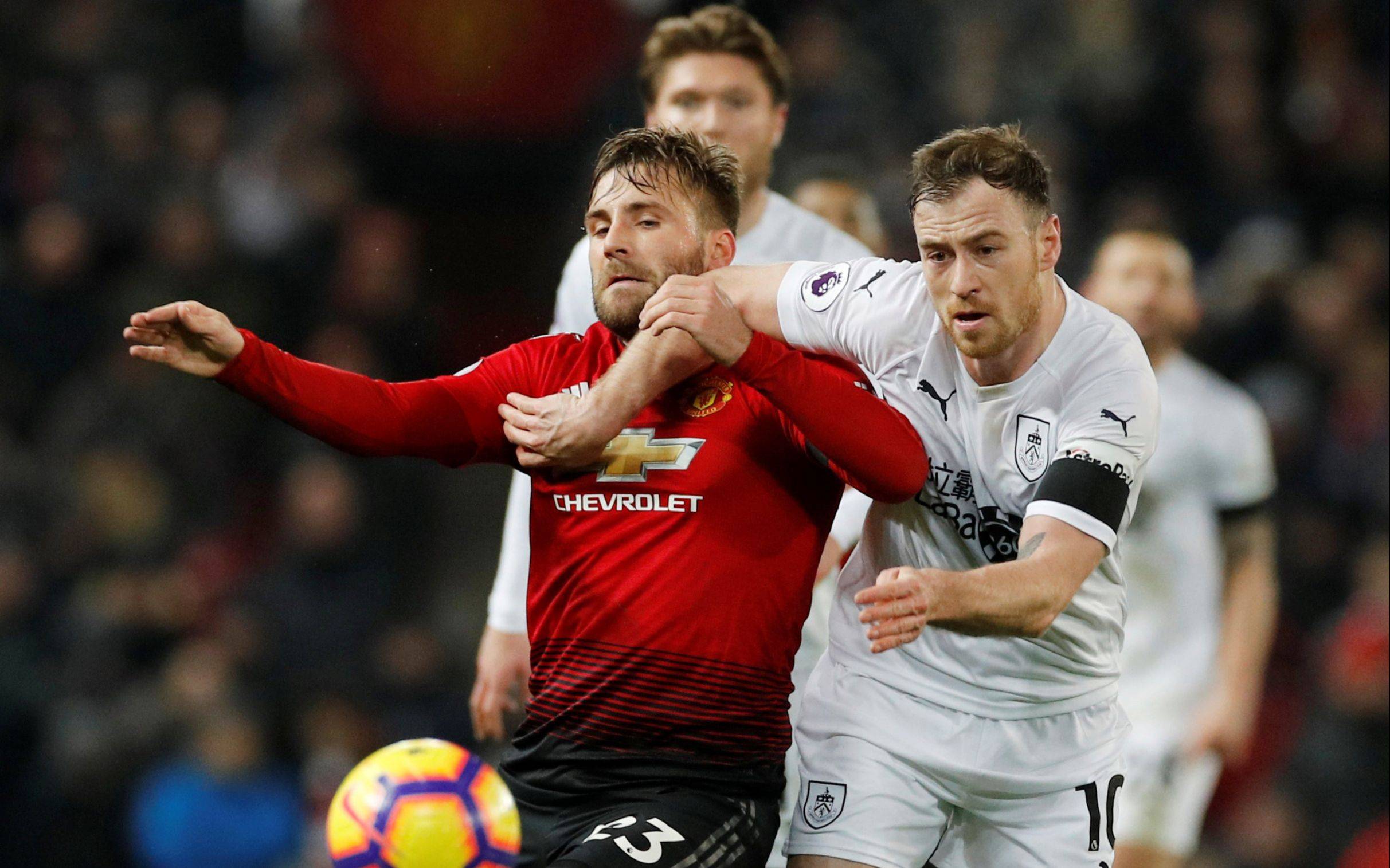 关于伯恩利前锋冲锋号角,与诺维奇战成-平的信息 关于伯恩利前锋冲锋号角,与诺维奇战成-平的信息