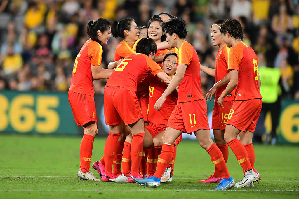 精彩对决！女足赛场堪称经典之作