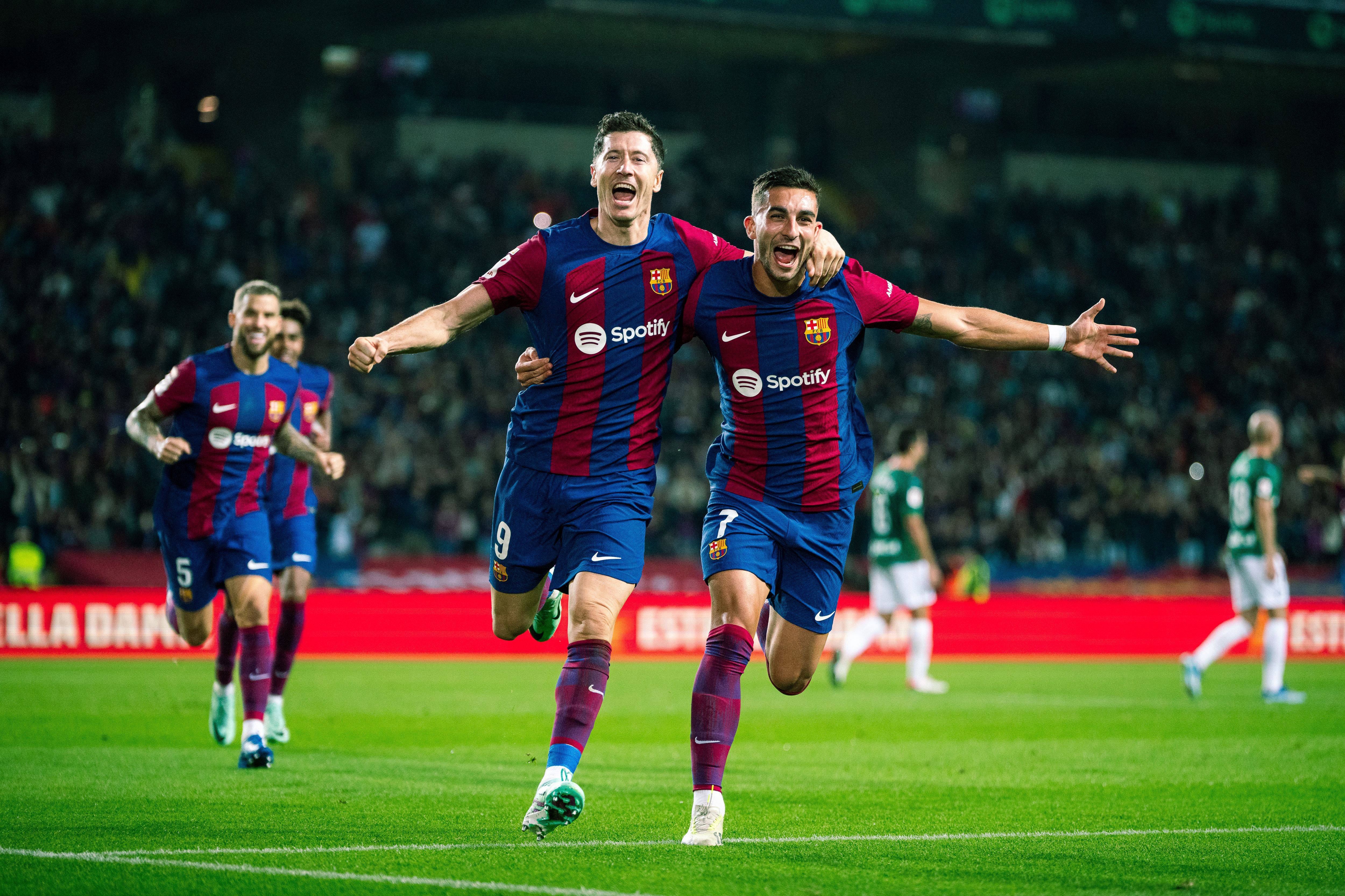 拜仁慕尼黑主帅赞扬球队团结精神：力争赢得下场比赛的简单介绍