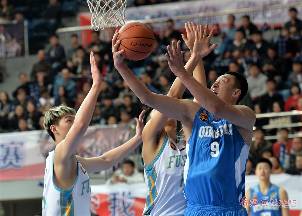 马赛队在客场比赛中以微弱之差惜败，积分缩水的简单介绍