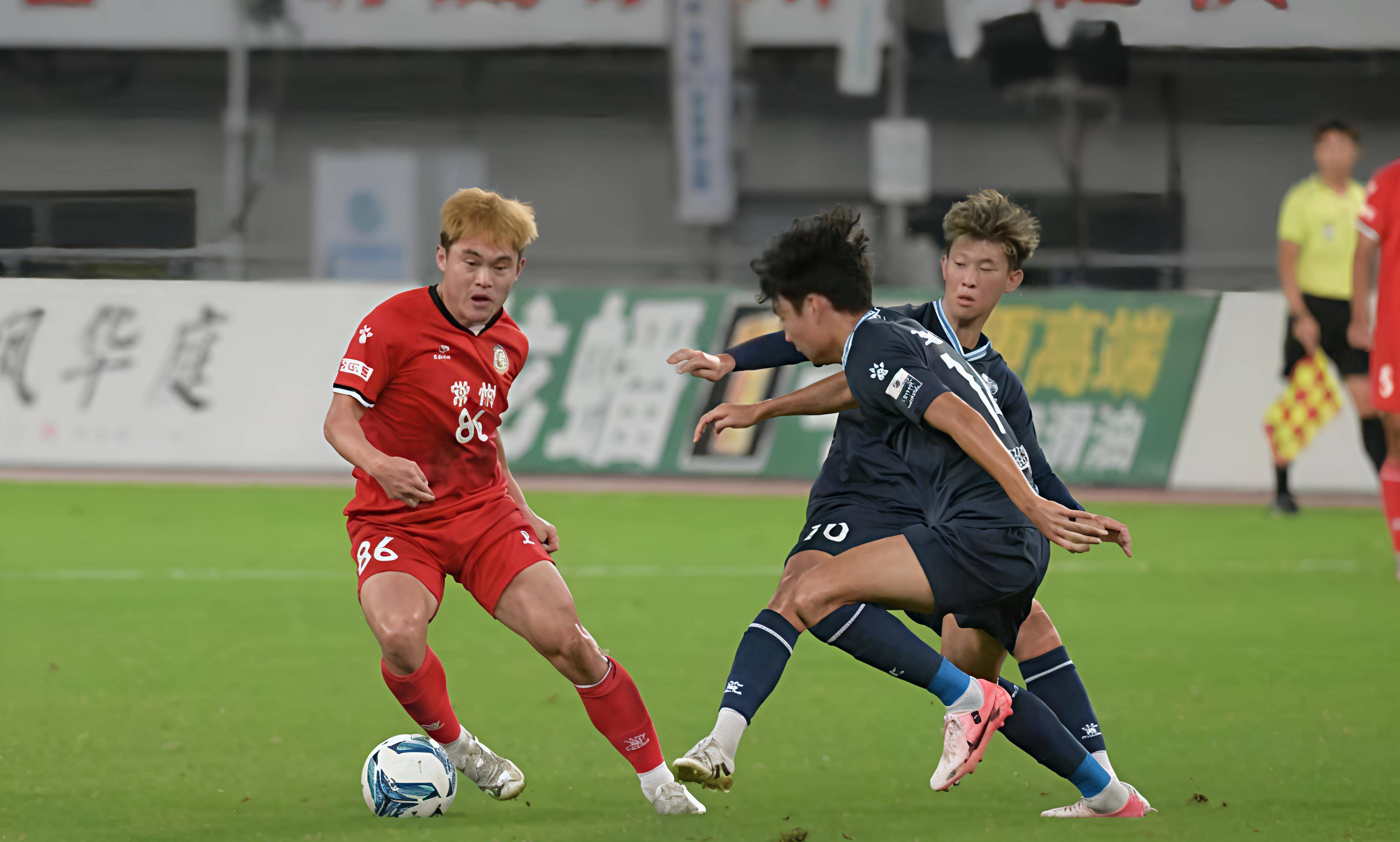 客场作战获得胜利，球队士气高涨