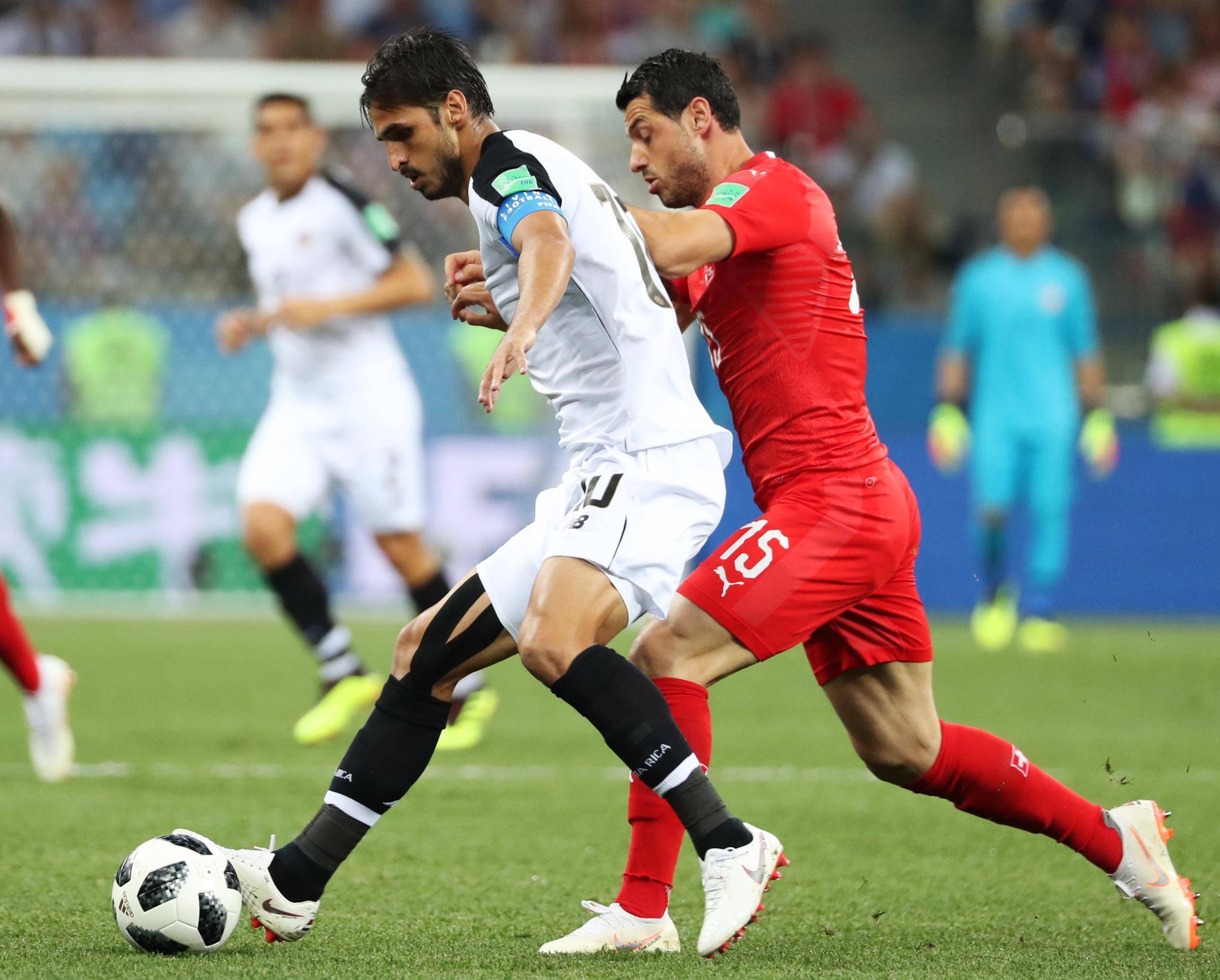 竞技精神：欧洲职业球队勇争头名的简单介绍