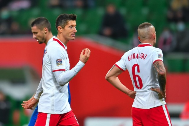 韩国球队在与北美洲对手的比赛中获胜