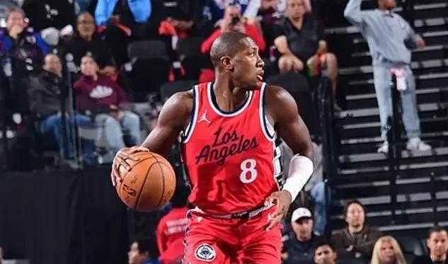 国王大胜快船，取得两连胜