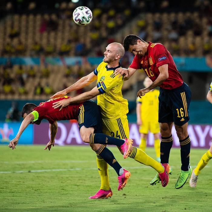 俄罗斯队主场1-0小胜斯洛伐克，保持领先的简单介绍