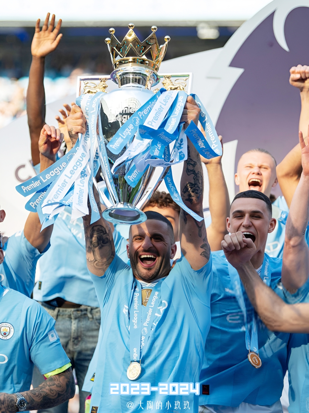 关于哈德斯菲尔德镇在英超联赛中赢得重要胜利的信息