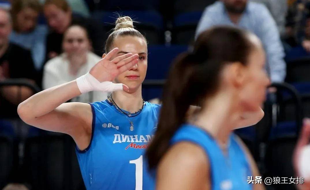 俄罗斯队在排球比赛中取得胜利